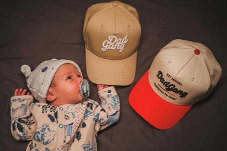 SO… WHAT RIGHTS DO SINGLE FATHERS HAVE?  It depends. If a couple is married, then the law presumes that both the father and the mother have equal rights to time with the child and equal responsibilities for that child’s care.  But unmarried couples with ki